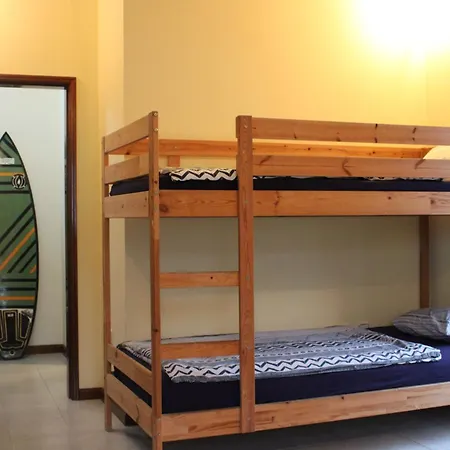 Alojamento de Acomodação e Pequeno-almoço Beachhaus Slide Vagos